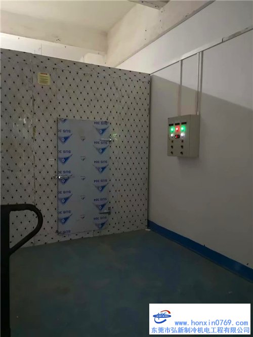 深圳拆裝冷庫完工交付，邊試機(jī)邊進(jìn)貨